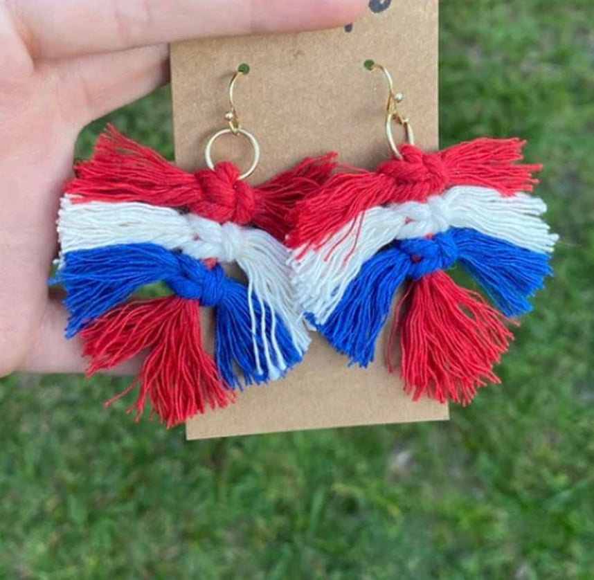 USA macrame earrings