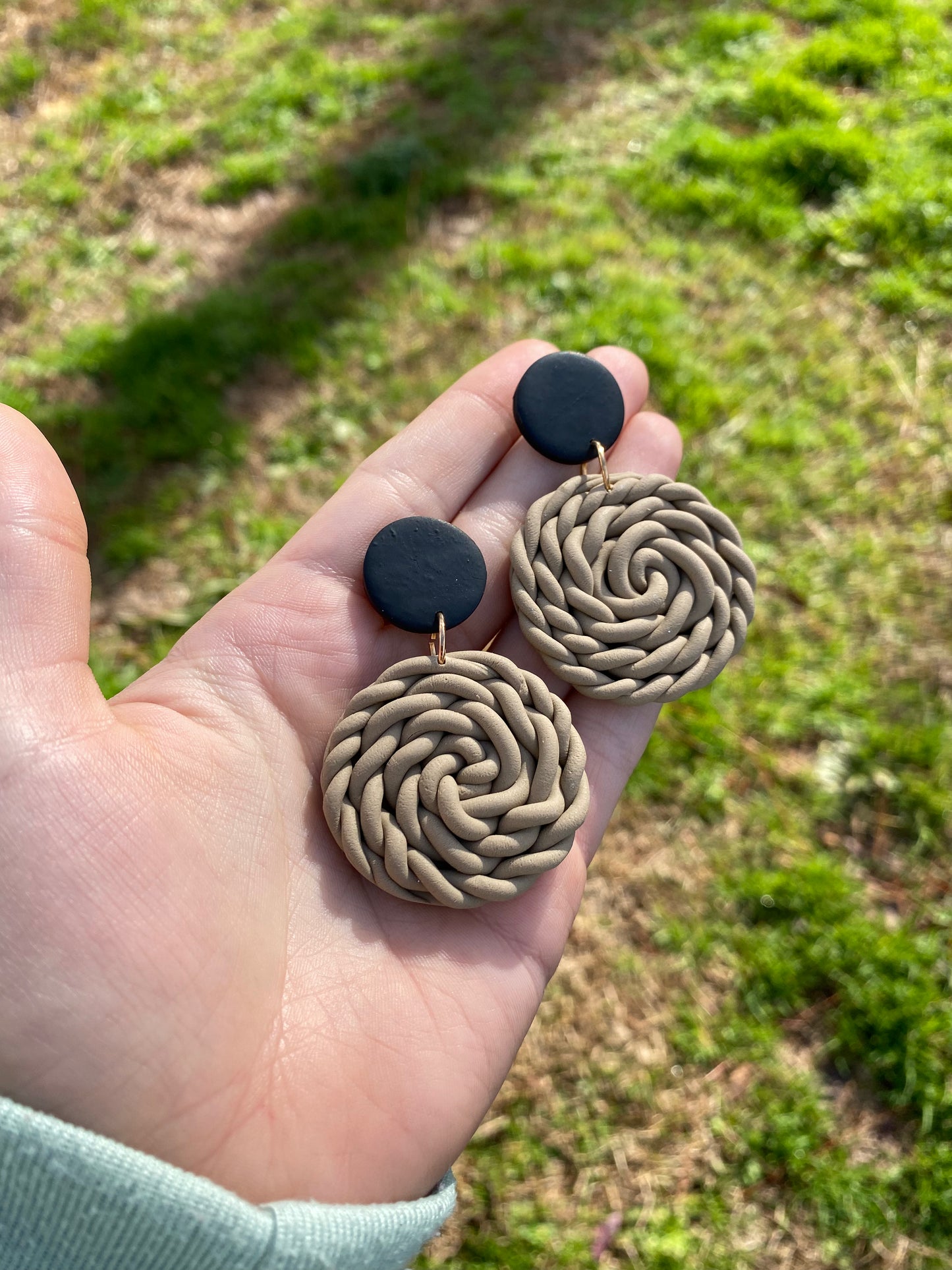 Clay rattan earrings — lg