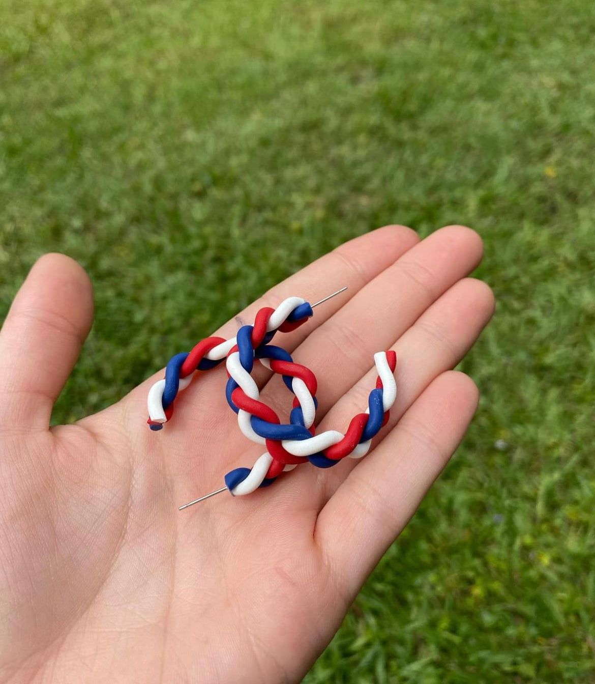 USA twisted hoops