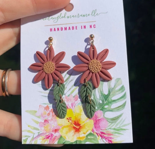 !NEW! Mauve flower earrings