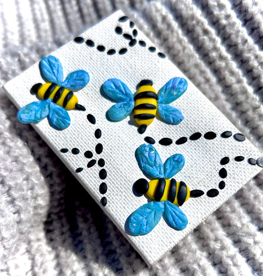 Bee magnet