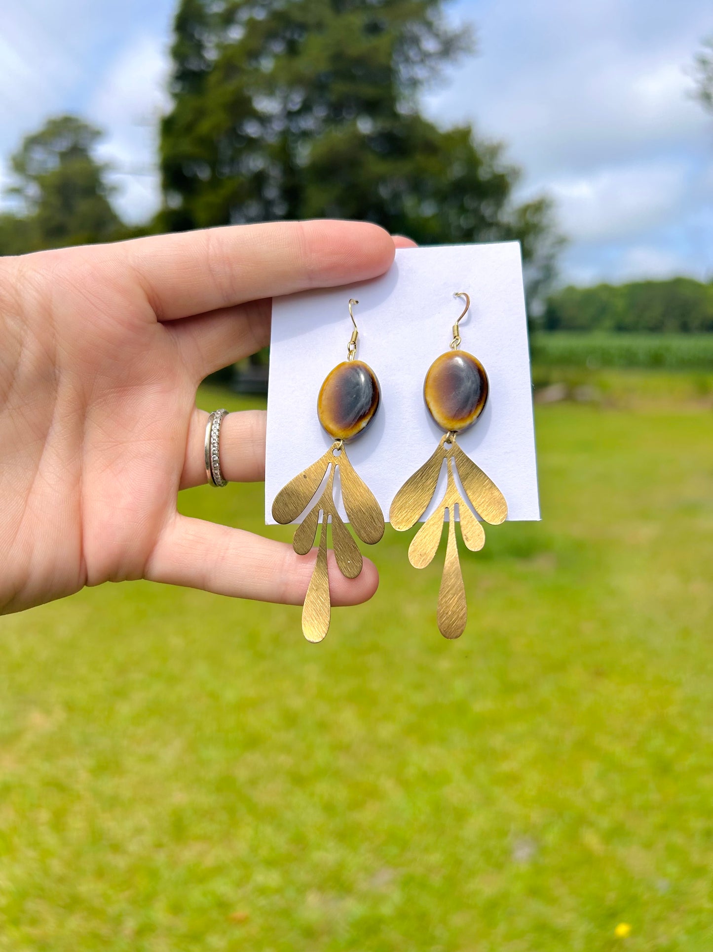 Cat eye earrings