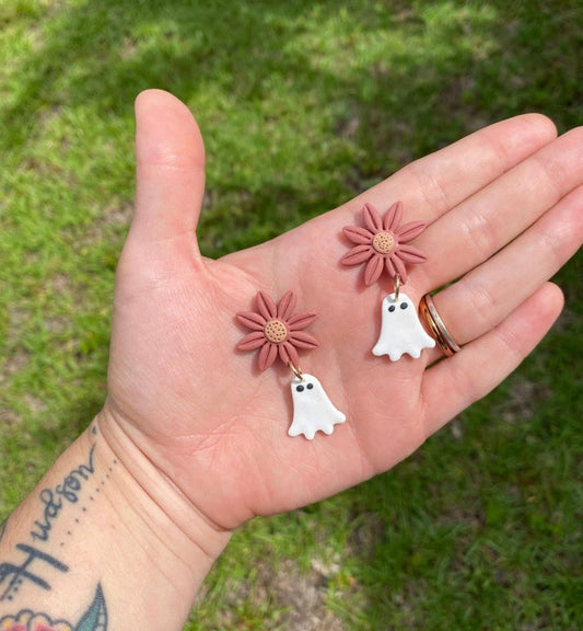 !NEW! Cute floral ghost earrings