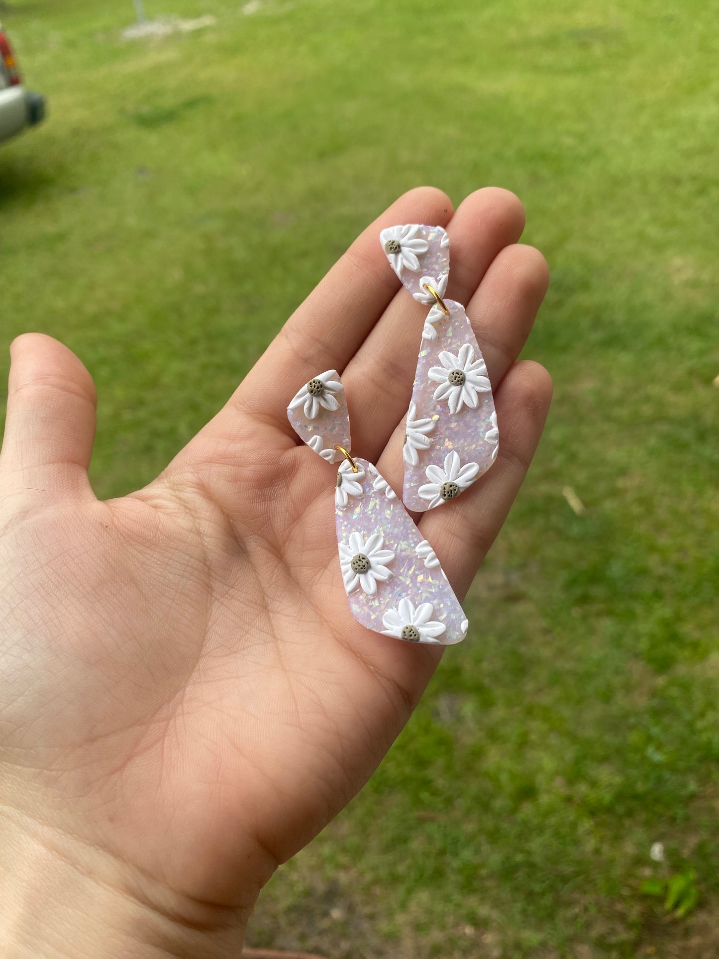 !NEW! Opal daisy earrings